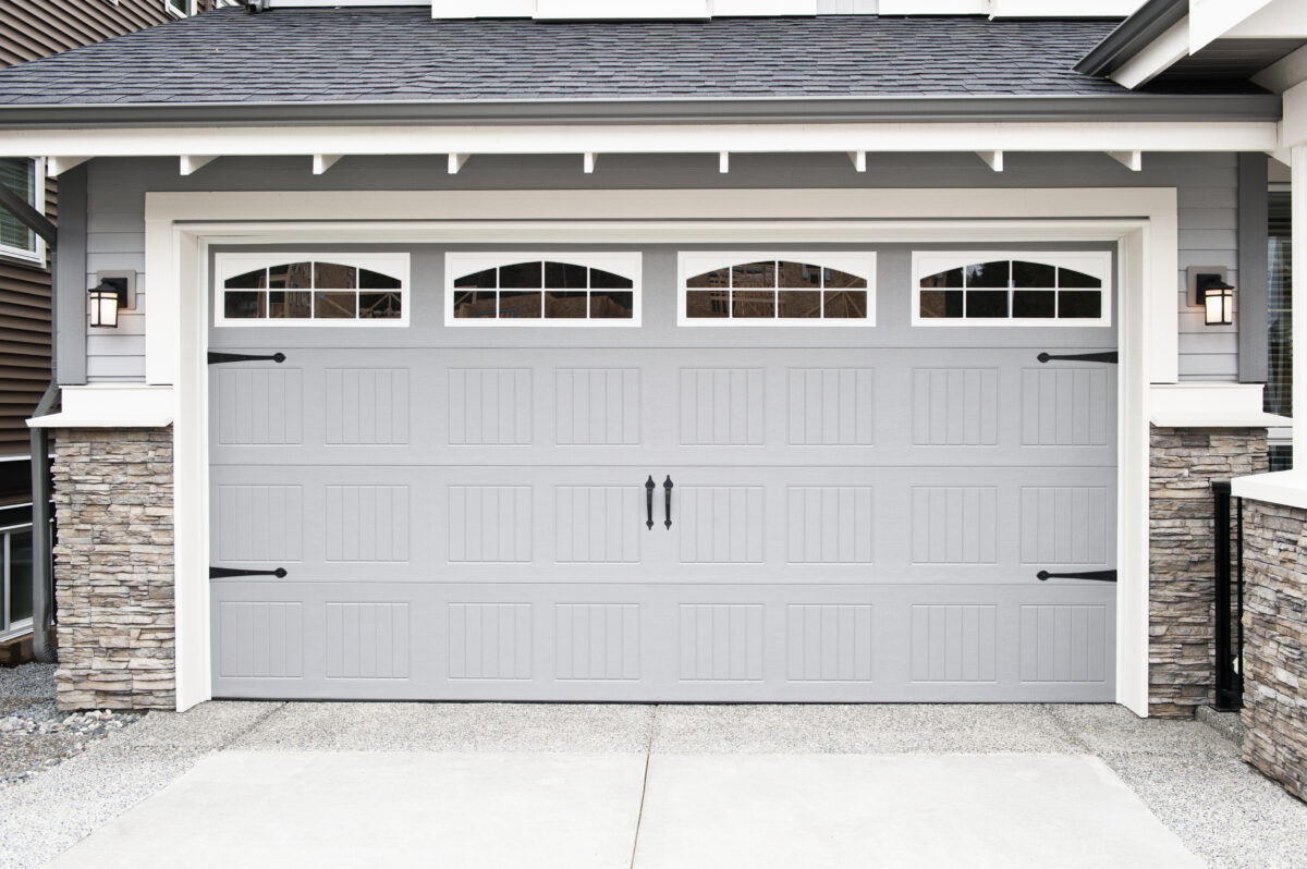 How to Choose the Right Color for Your Garage Door