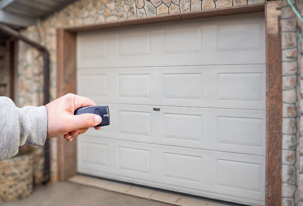 Smart Garage Door Openers: Upgrade Your Home in 2025