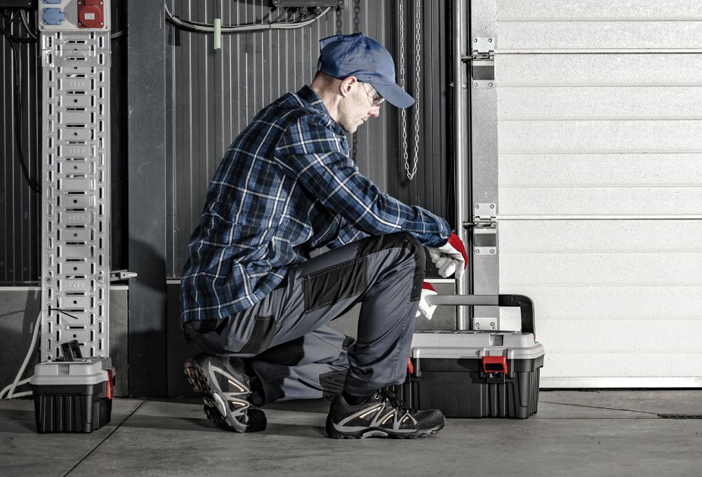 7 Common Garage Door Problems and How to Fix Them
