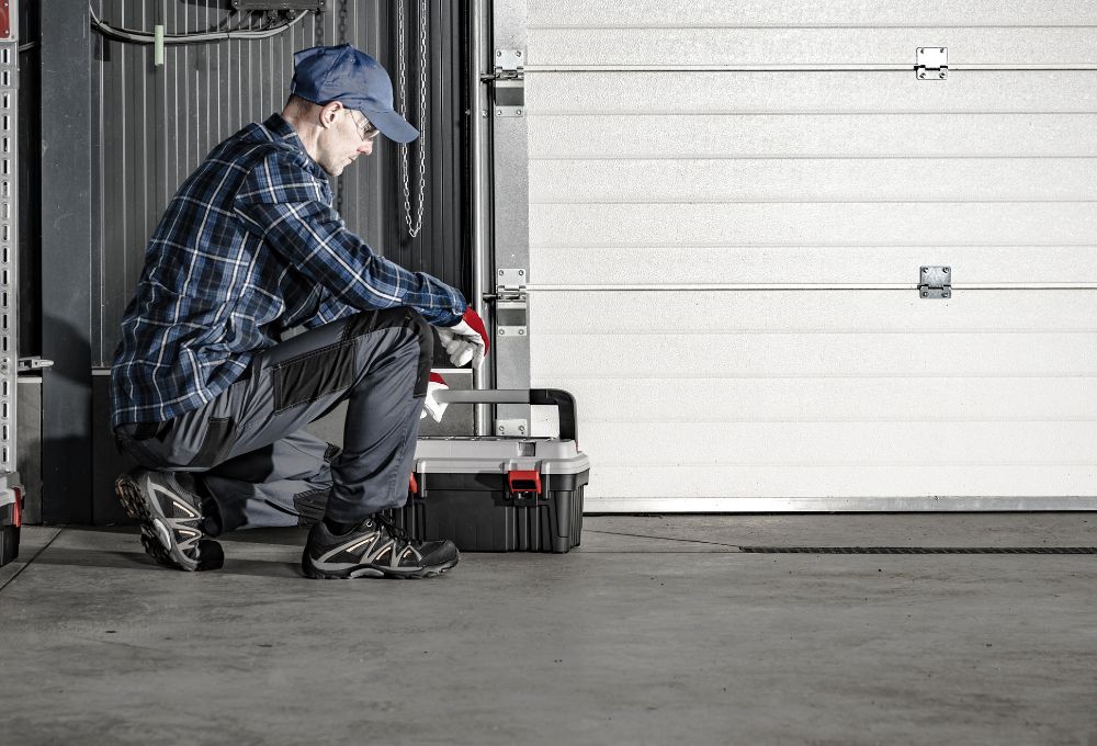 How to Choose Between Repair vs. Replacement for Your Garage Door