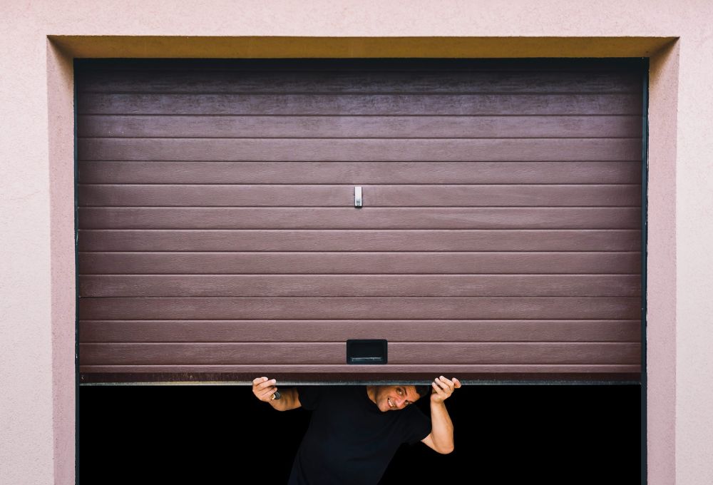 Garage Door Tune-Up Checklist Before the New Year