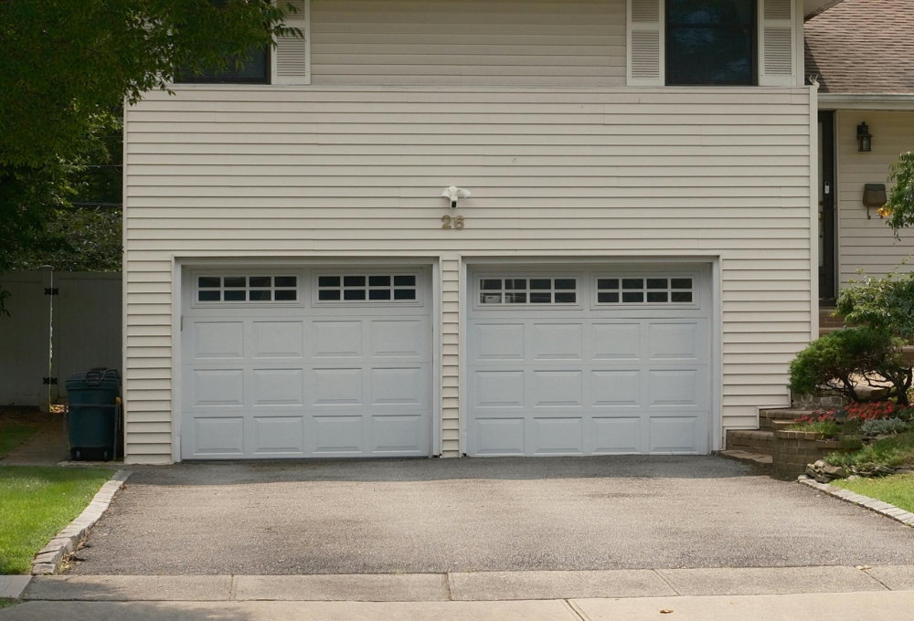 3 Signs a Garage Door Spring Is About to Break